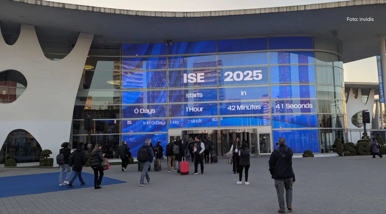 LED-Displays auf der ISE 2025 – Einblick in kommende Digital Signage Trends und Technologien